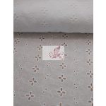 Fehér virágmintás madeira